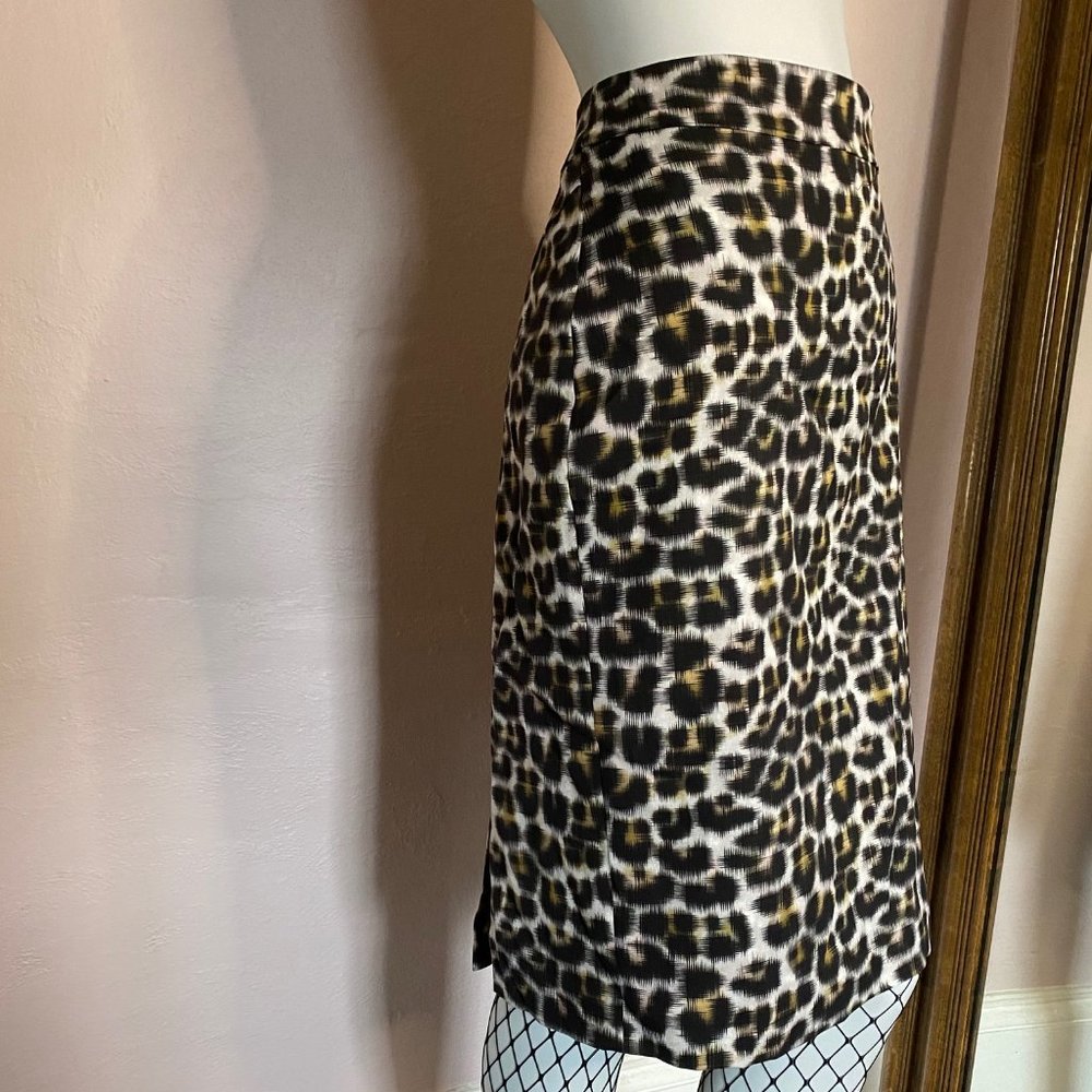 LEOPARD PRINT  PENCIL SKIRT ANN TAYLOR size 6